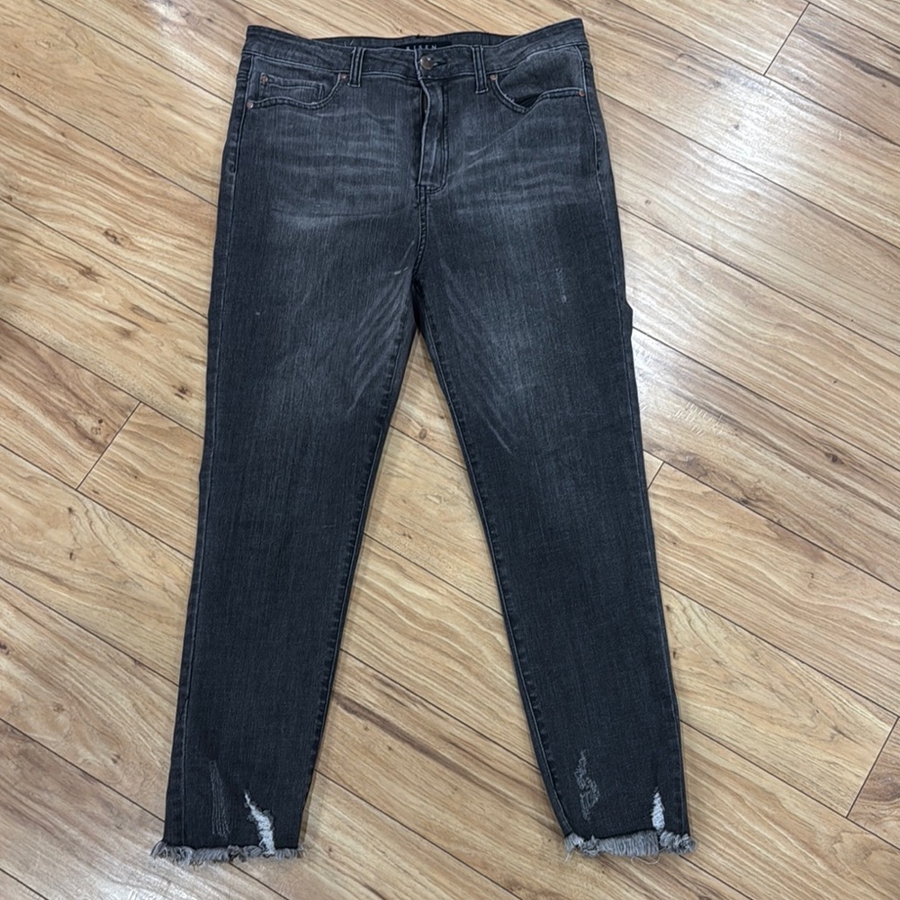 Women's Risen Distressed Jeans